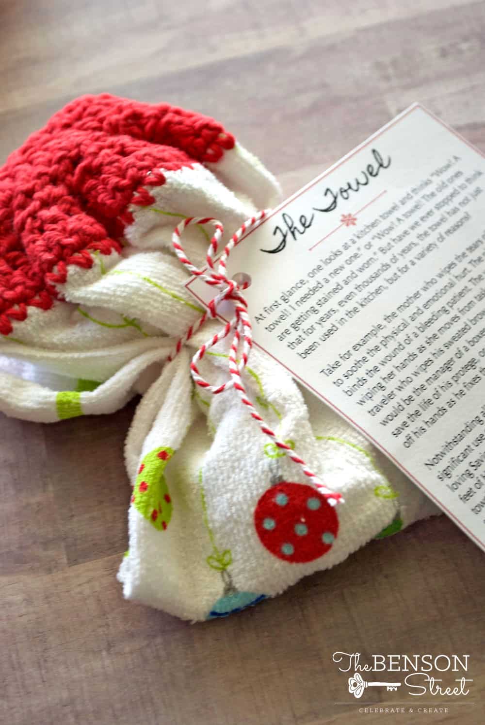 free printable christmas towel story + gift idea